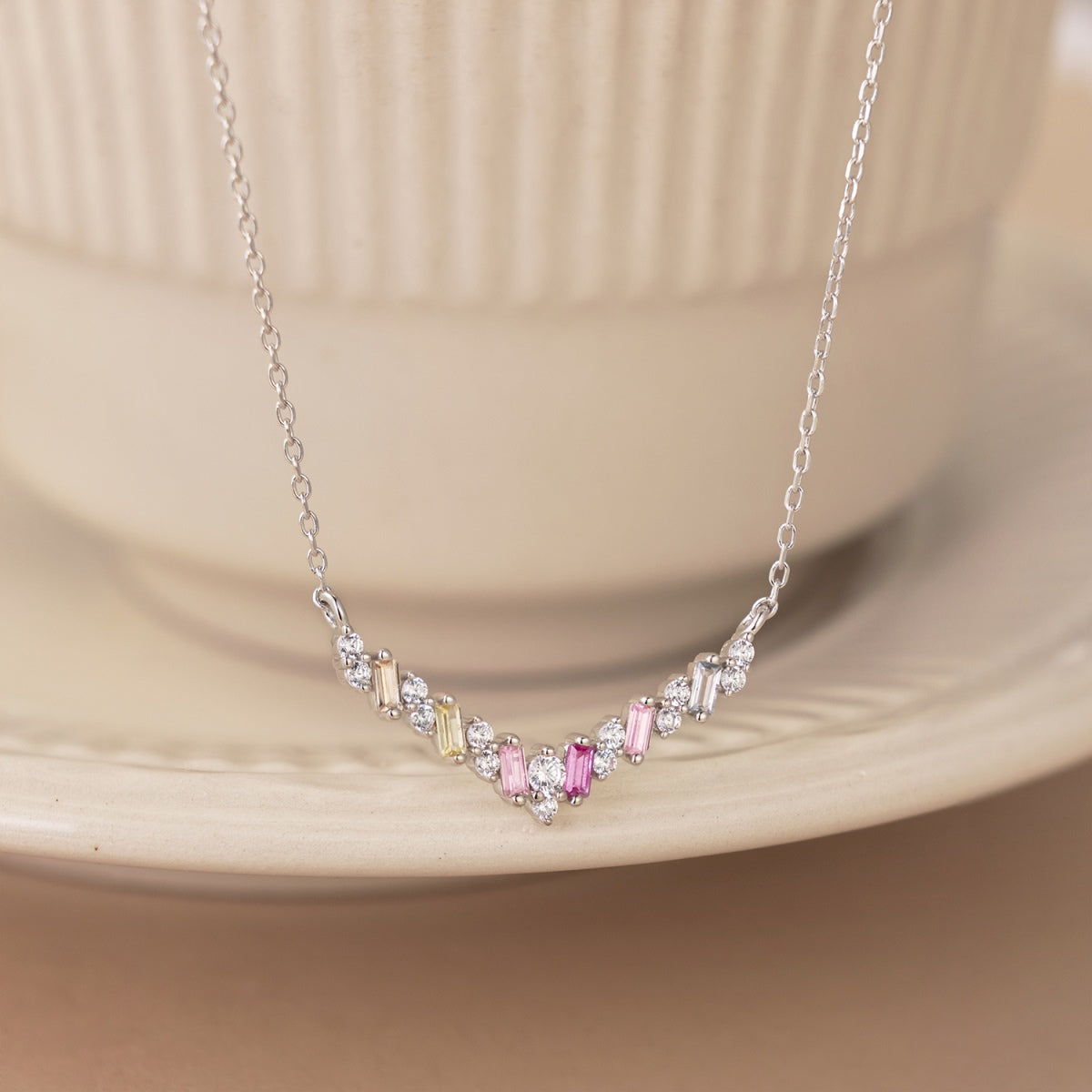 [Love's Uplift]Dazzling Rainbow Necklace