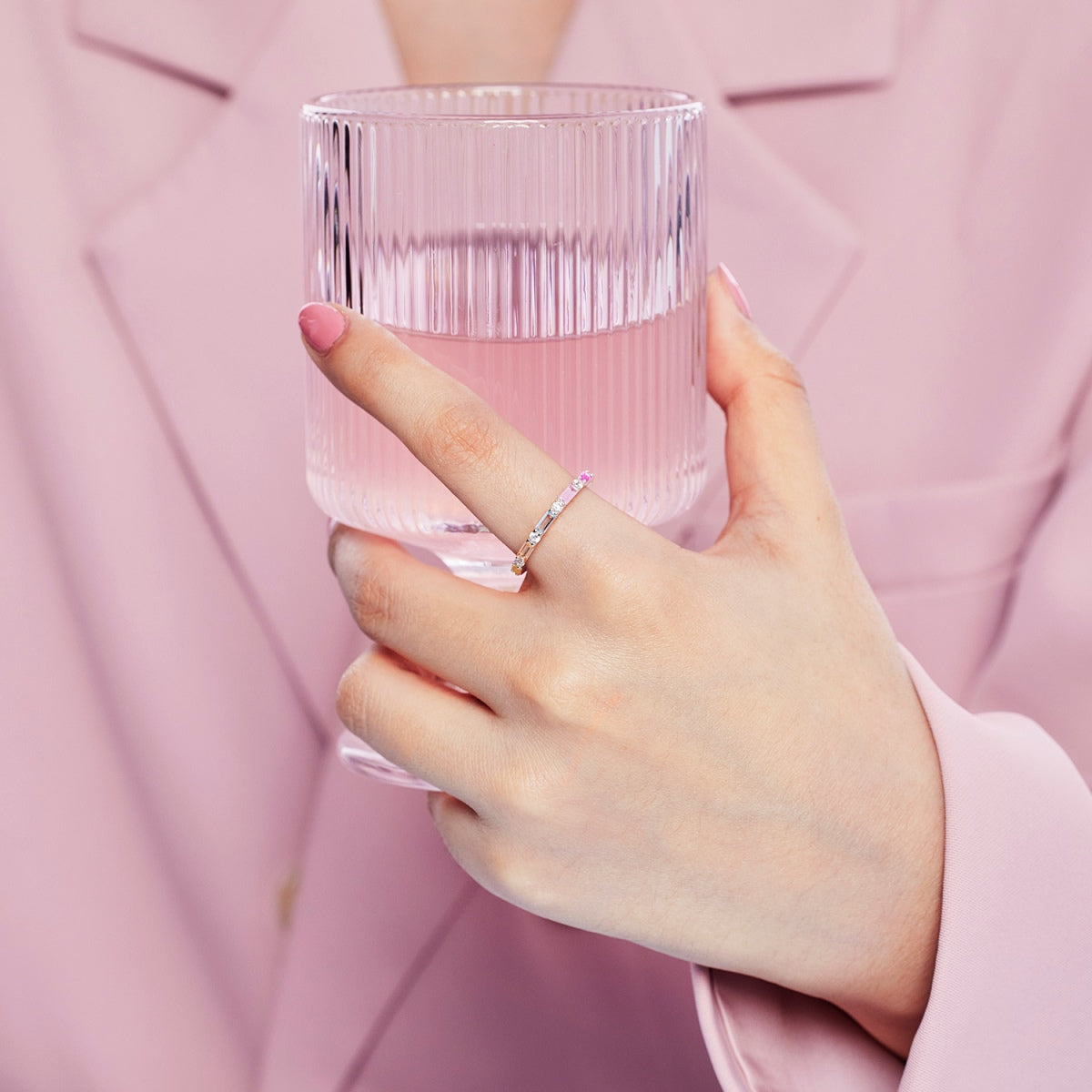 [Love's Uplift]Lively In Shades Elegant Radiant Cut Daily Ring