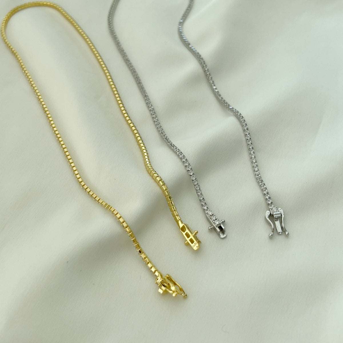 [Love's Uplift]Delicate Round Shape Tennis Necklace