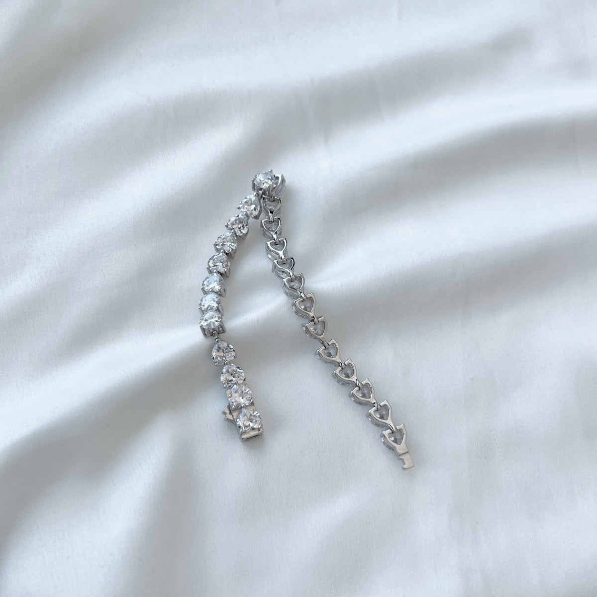 [Love's Uplift]0.75 Carat Elegant Romantic Heart Shape Lover Bracelet
