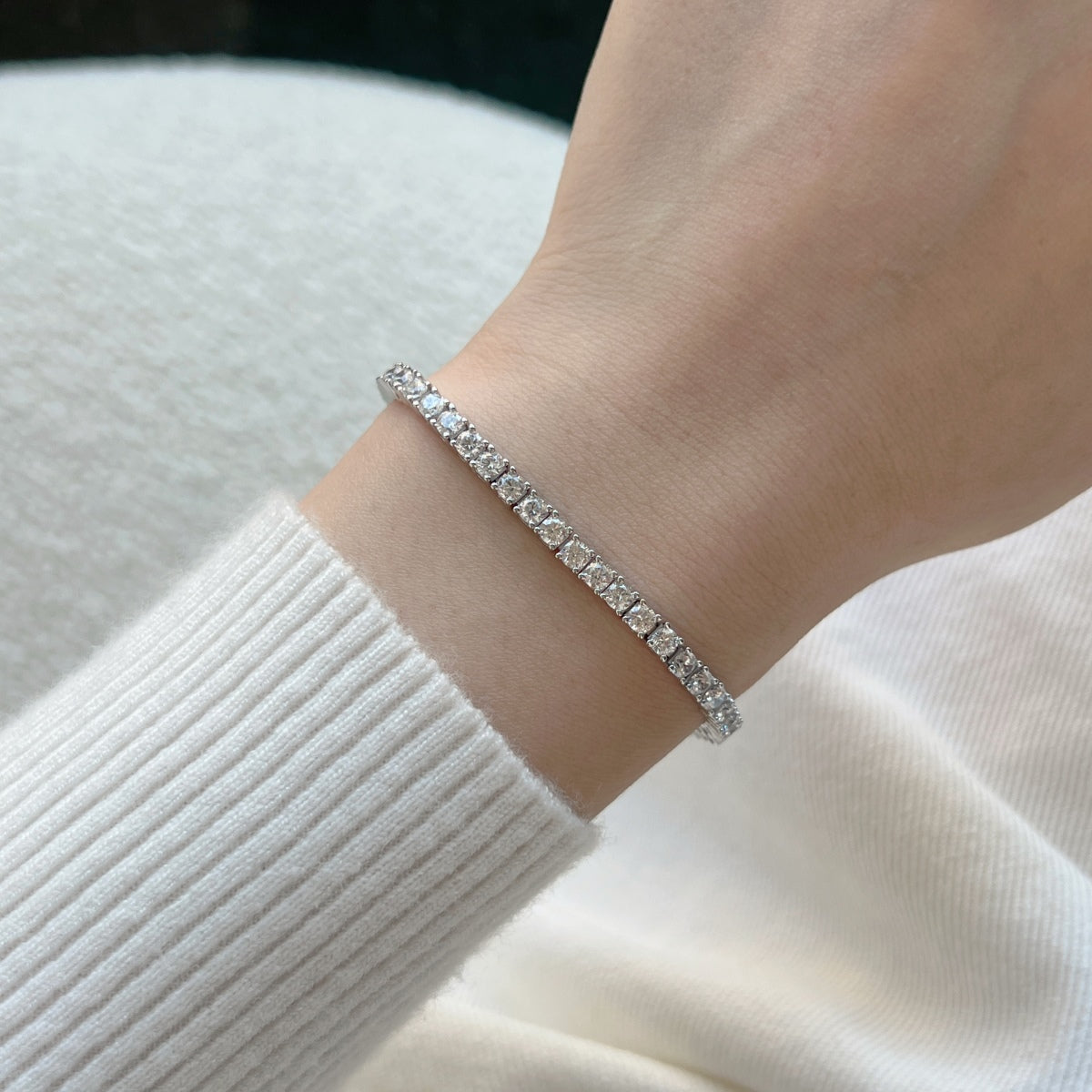 [Love's Uplift]Dainty Charming Round Cut Tennis Bracelet