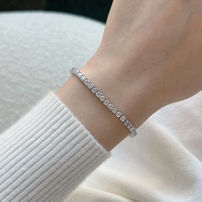 [Love's Uplift]Dainty Charming Round Cut Tennis Bracelet