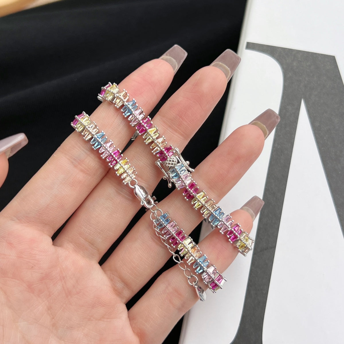 [Love's Uplift]Sparkling Exquisite Multi Cut Party Bracelet