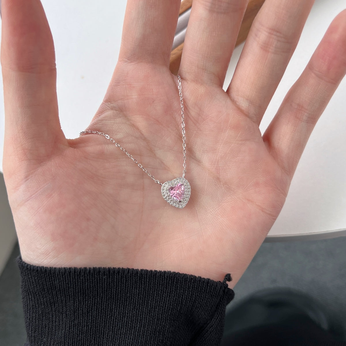 [Love's Uplift]Exquisite Heart Shape Necklace