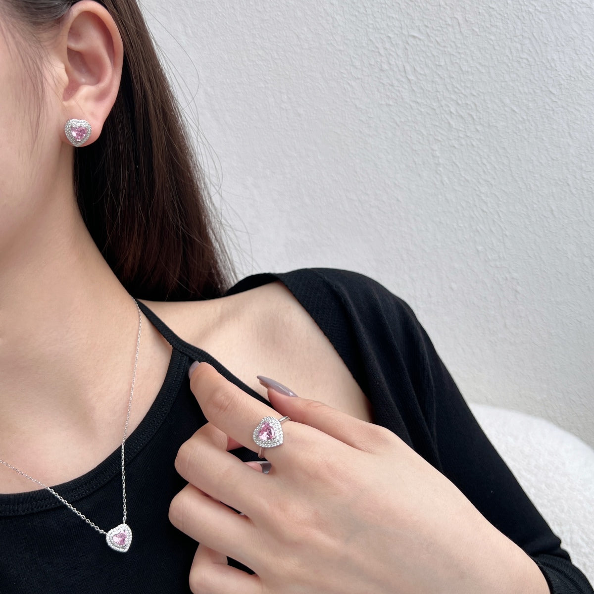 [Love's Uplift]Dazzling Heart Shape Lover Earrings