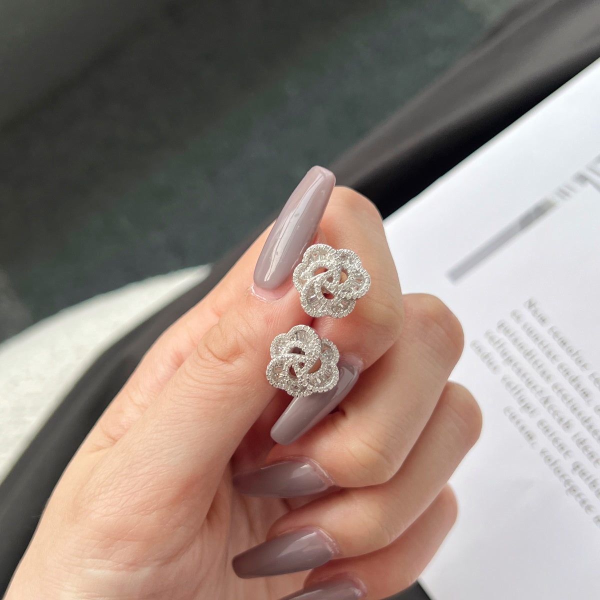 [Love's Uplift]Exquisite Flower Shape Daily Earrings