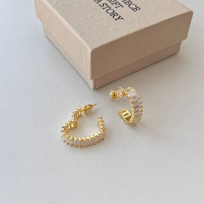 [Love's Uplift]Radiant Heart Cutout Earrings