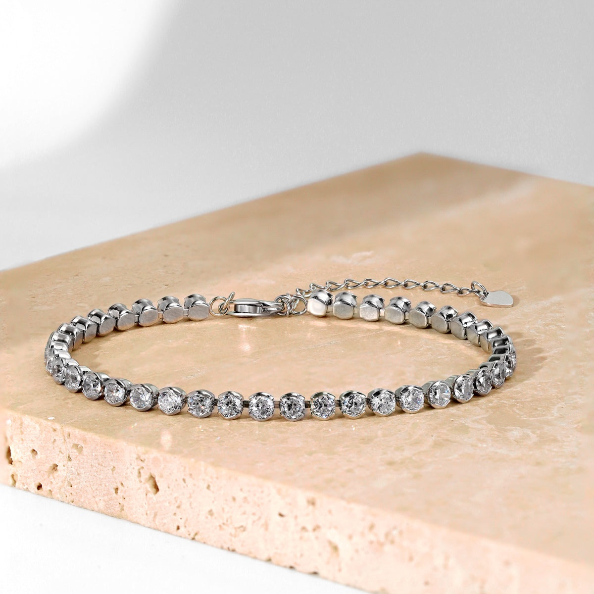 [Love's Uplift]Dazzling Sparkling Round Cut Daily Bracelet