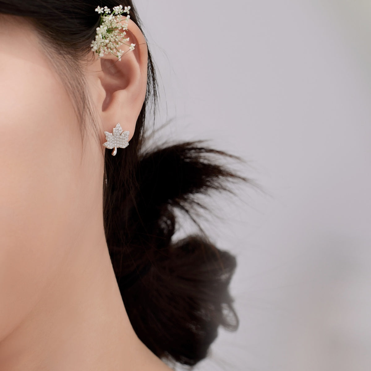 [Love's Uplift]Exquisite Maple Leaf Design Earrings