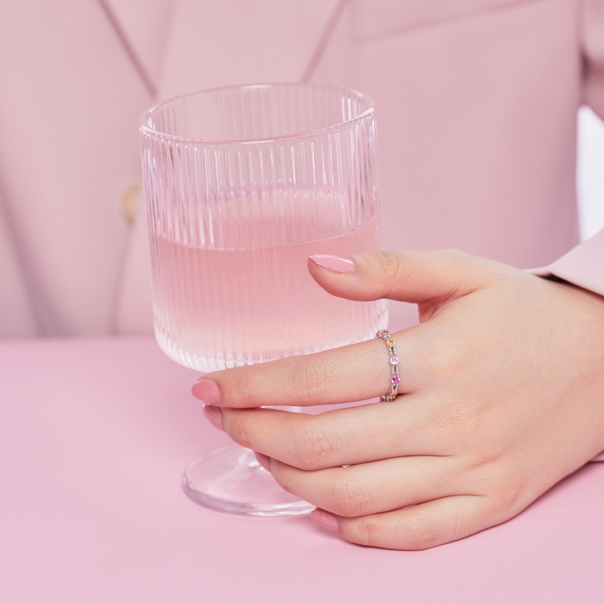 [Love's Uplift]Sparkling Colorful Round Cut Tennis Ring