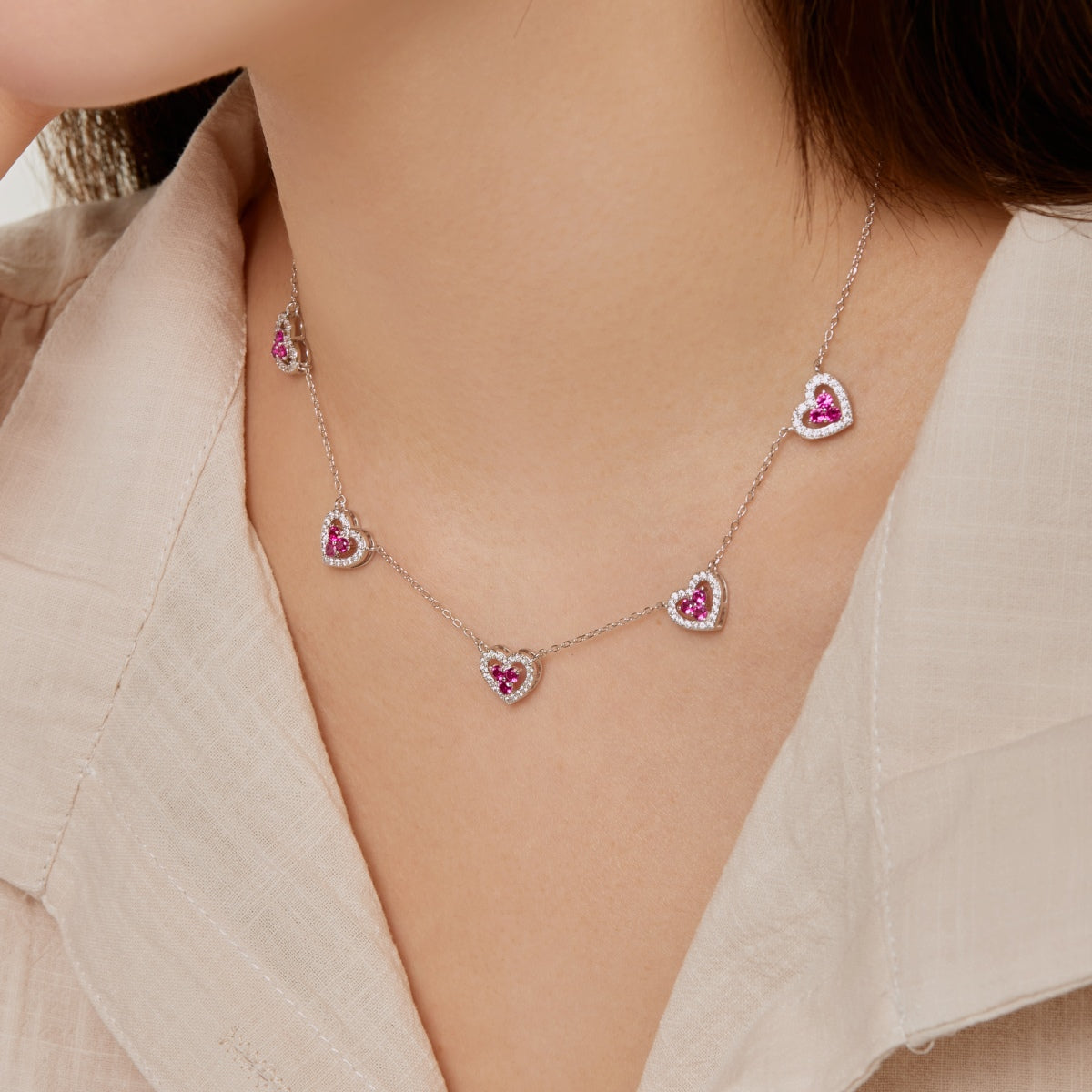 [Love's Uplift]Sparkling Five Heart Necklace