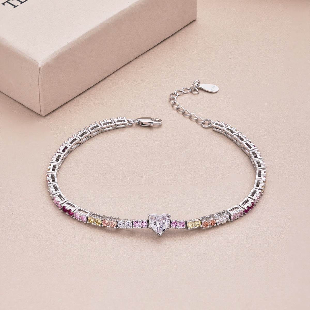 [Love's Uplift]Delicate Romantic Heart Shape Lover Bracelet