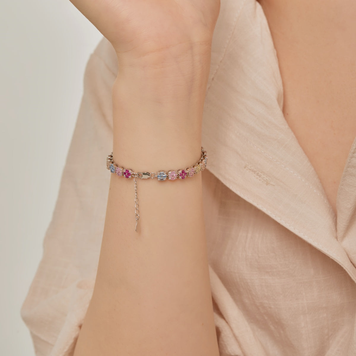 [Love's Uplift]Delicate Colorful Emerald Cut Daily Bracelet