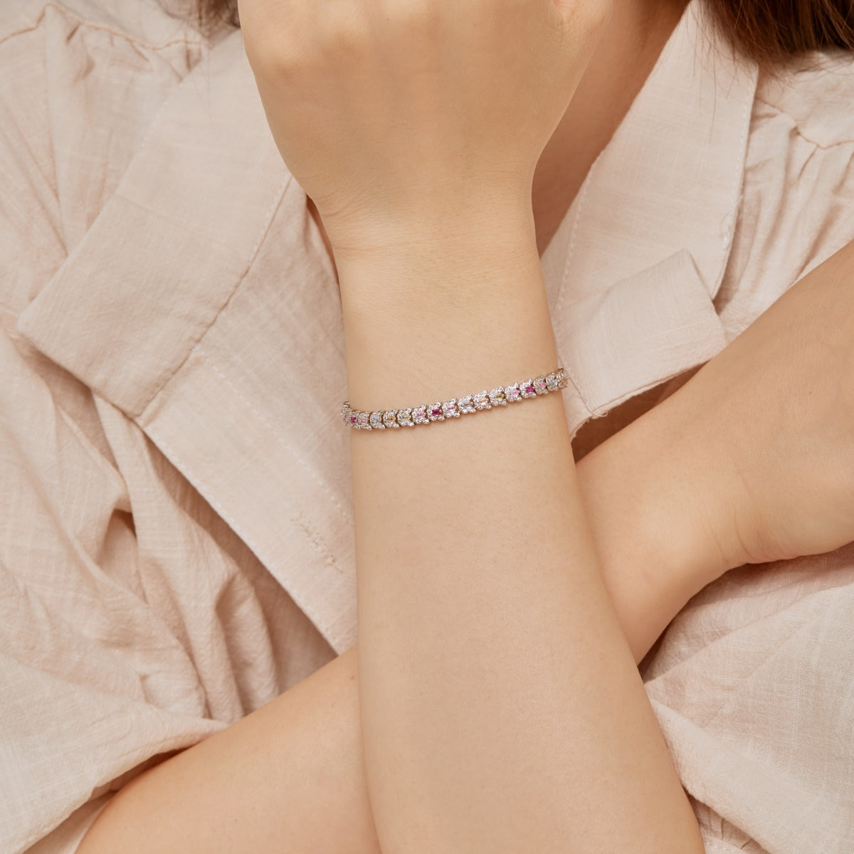 [Love's Uplift]Delicate Colorful Multi Cut Daily Bracelet