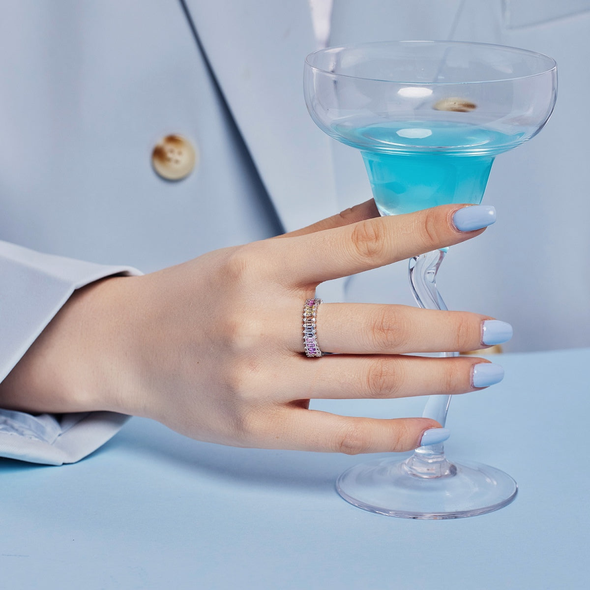 [Love's Uplift]Splashy Ornate Emerald Cut Cocktail Ring