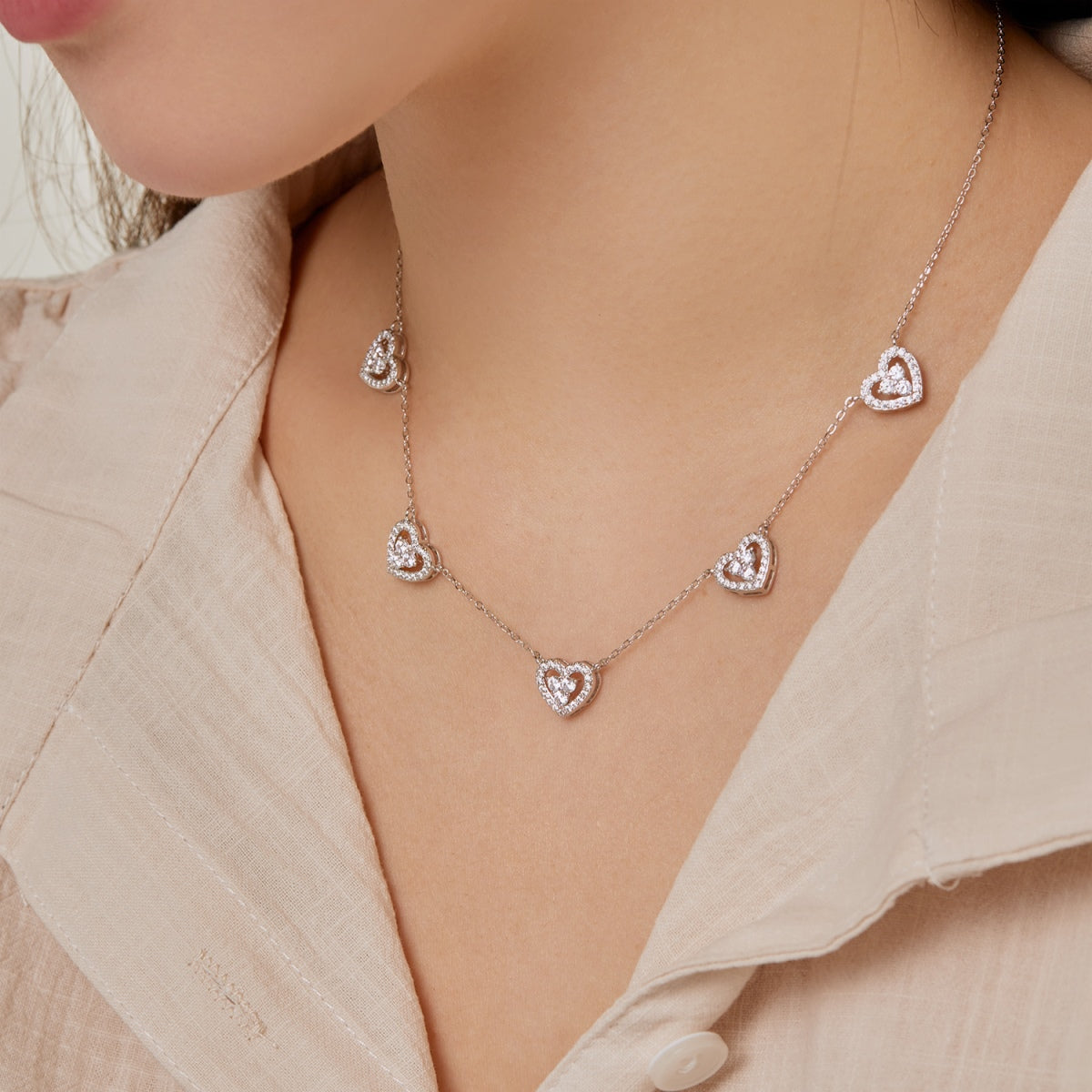 [Love's Uplift]Sparkling Five Heart Necklace