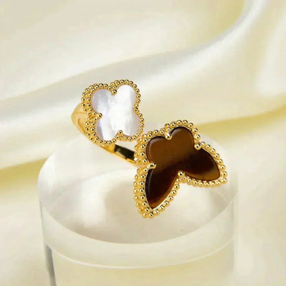[Love's Uplift]LUCKY BETWEEN THE FINGER RING
