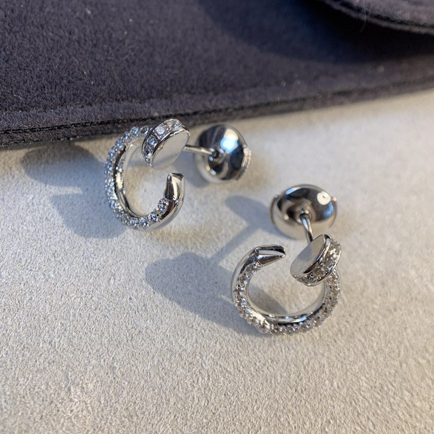 [Love's Uplift]JUSTE EARRINGS SILVER DIAMONDS