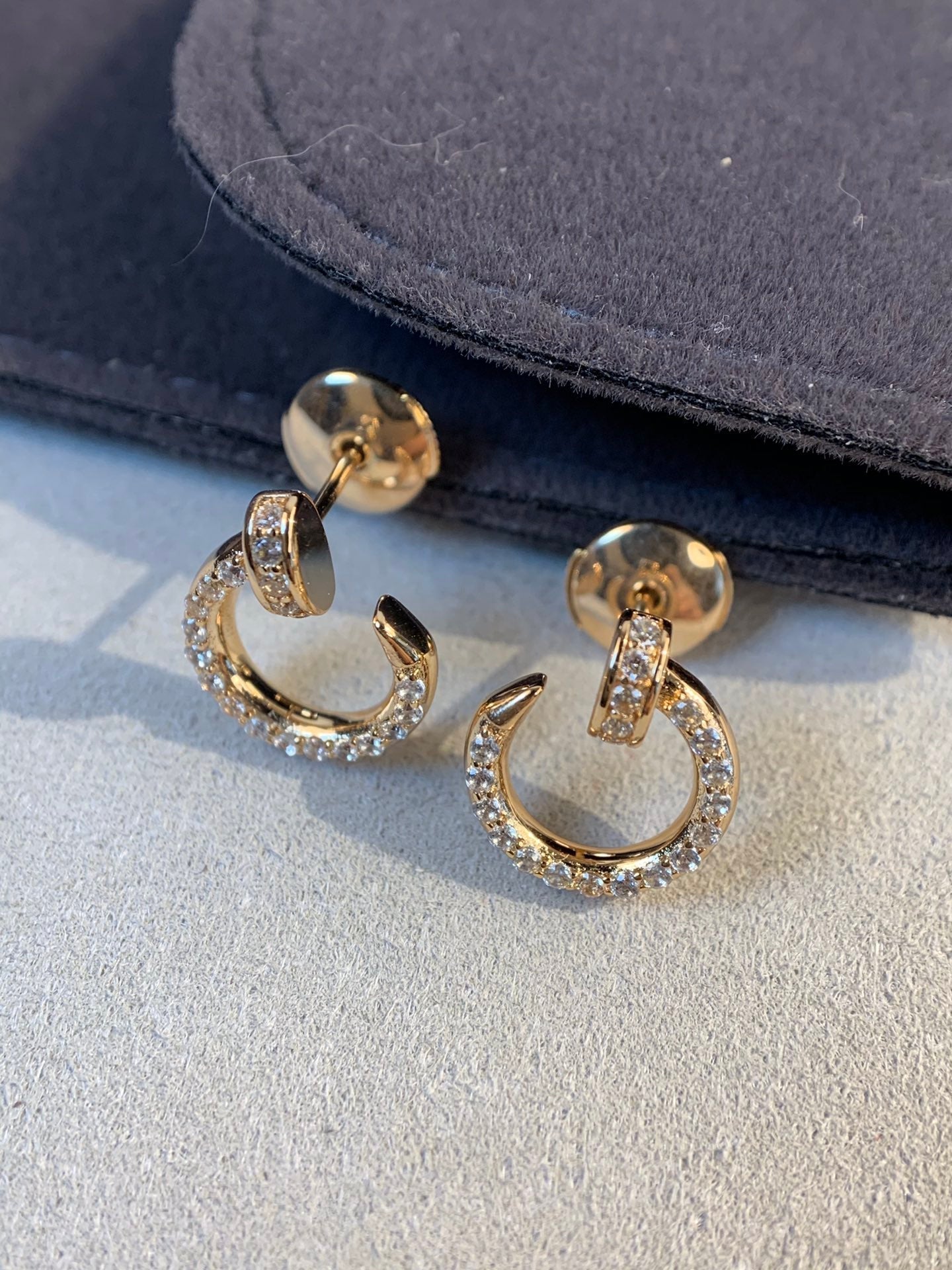 [Love's Uplift]JUSTE EARRINGS GOLD DIAMONDS