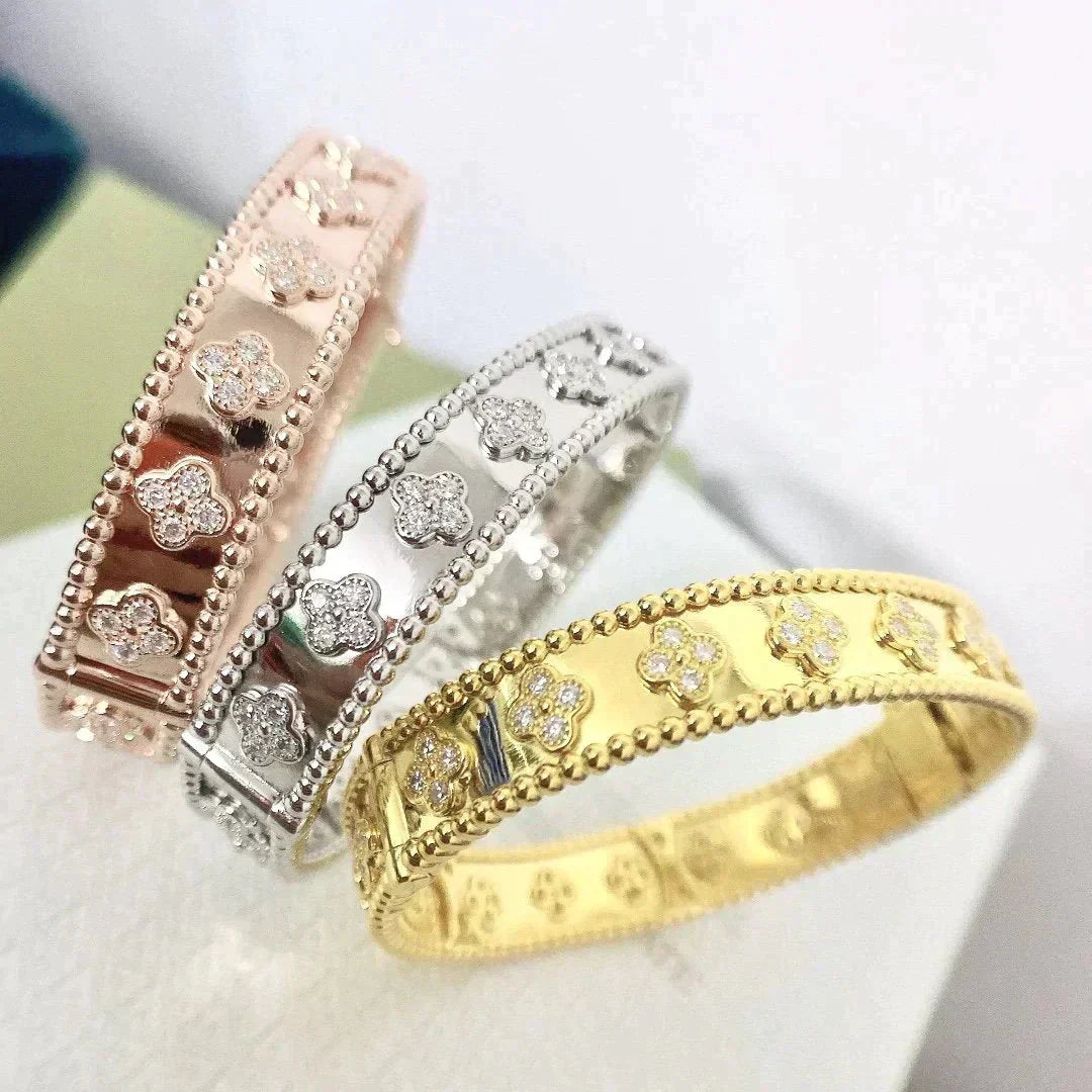 [Love's Uplift]CLOVER BRACELET 8MM DIAMONDS