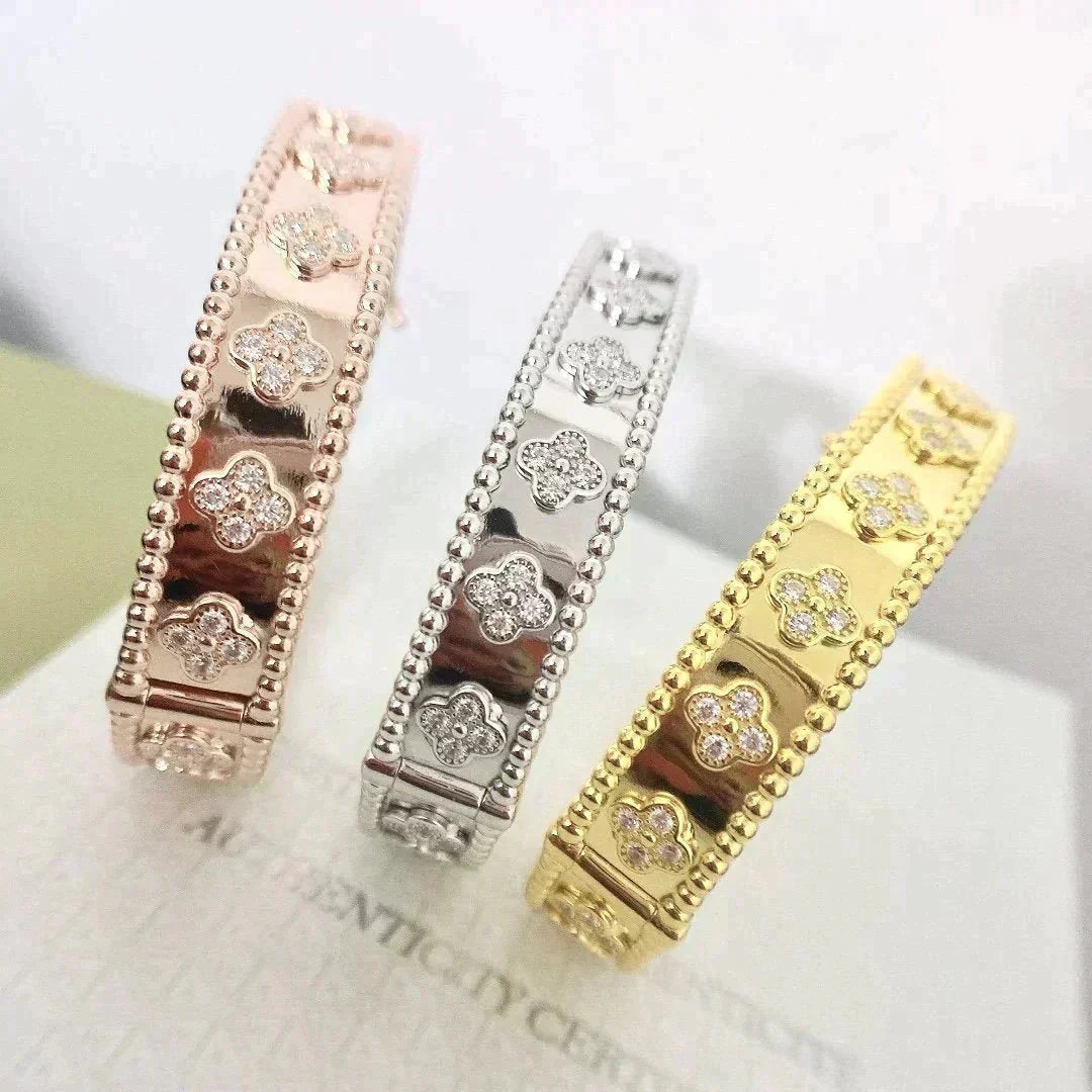 [Love's Uplift]CLOVER BRACELET 8MM DIAMONDS