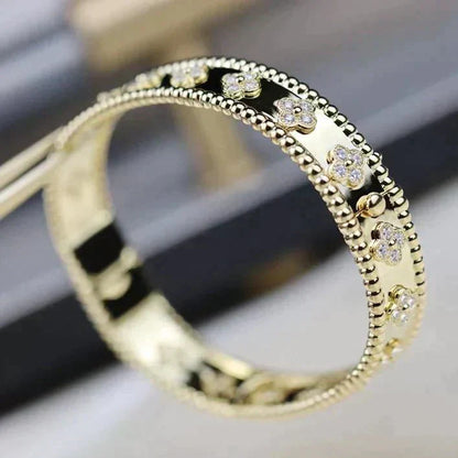 [Love's Uplift]CLOVER BRACELET 8MM DIAMONDS