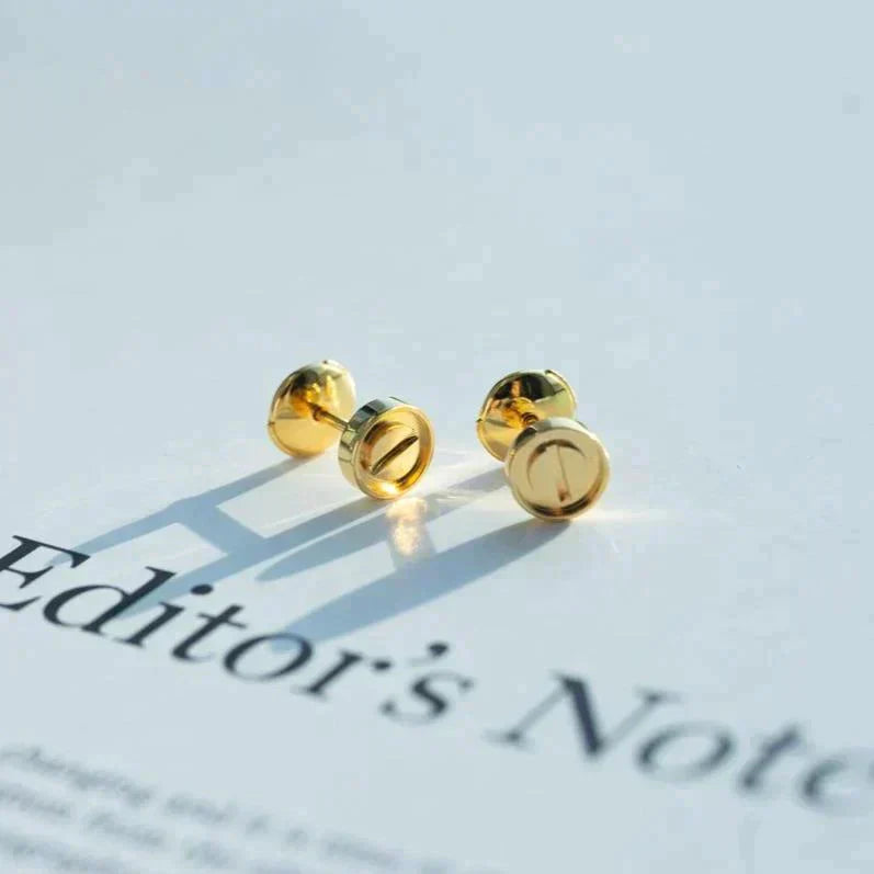[Love's Uplift]LOVE EARRINGS GOLD 10MM