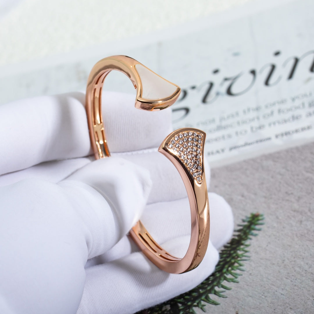 [Love's Uplift]DREAM BRACELET OPEN PINK GOLD MOP DIAMOND