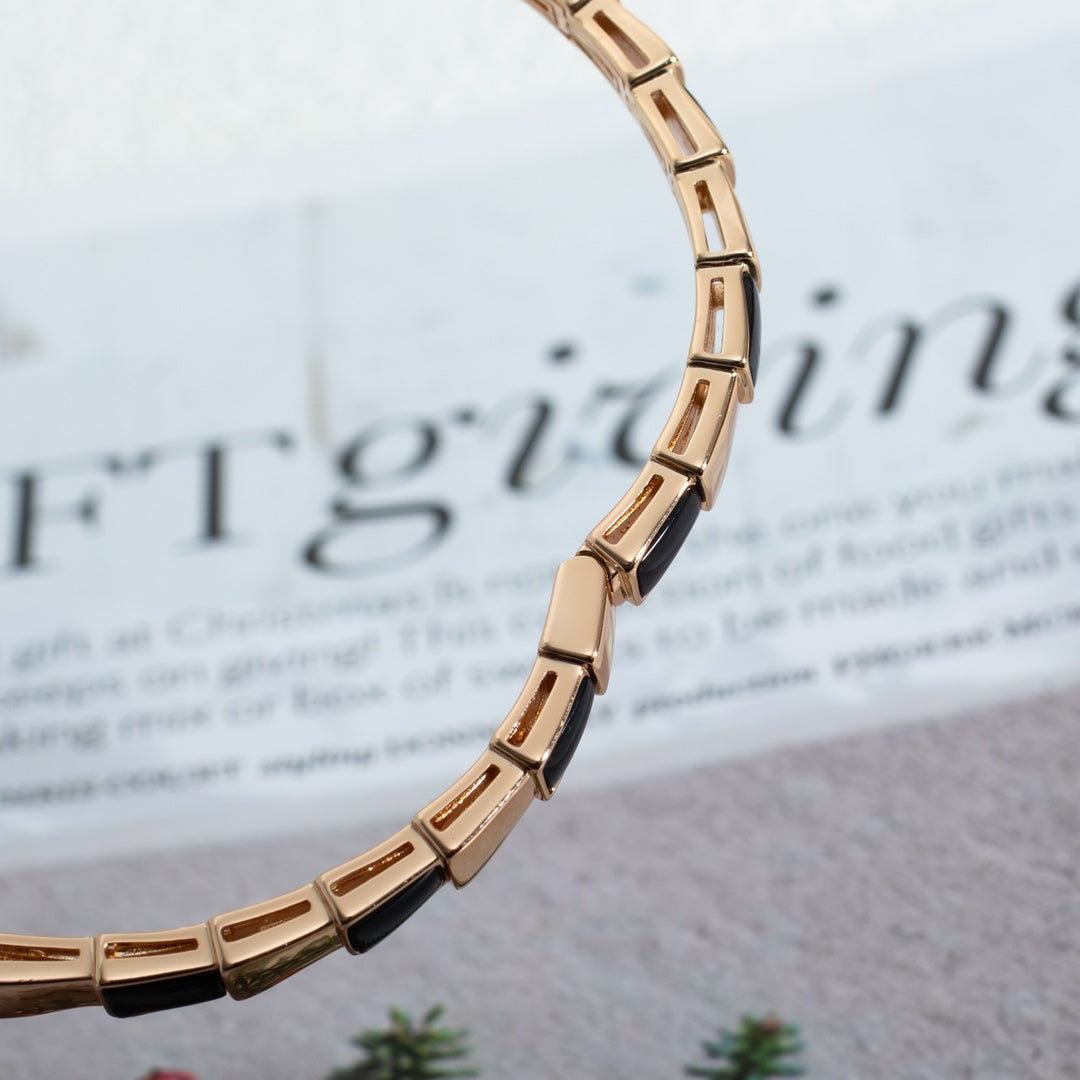 [Love's Uplift]SERPENTI BRACELET PINK GOLD ONYX