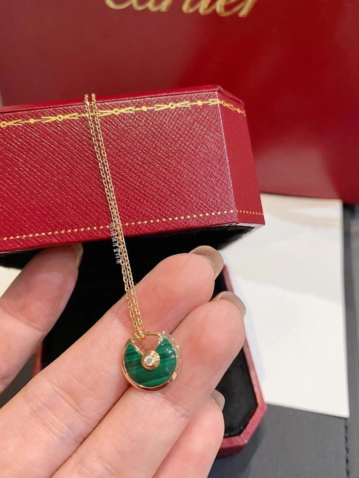 [Love's Uplift]AMULETTE ROSE GOLD MALACHITE NECKLACE