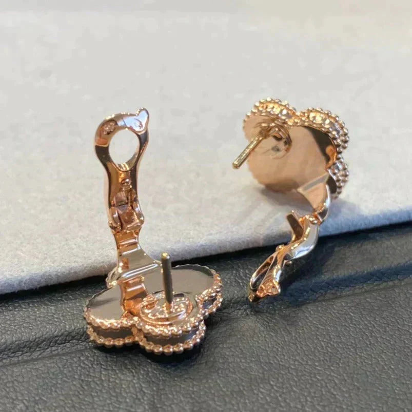 [Love's Uplift]CLOVER MEDIUM 1 MOTIFS GRAY MOP  DIAMOND EARRINGS