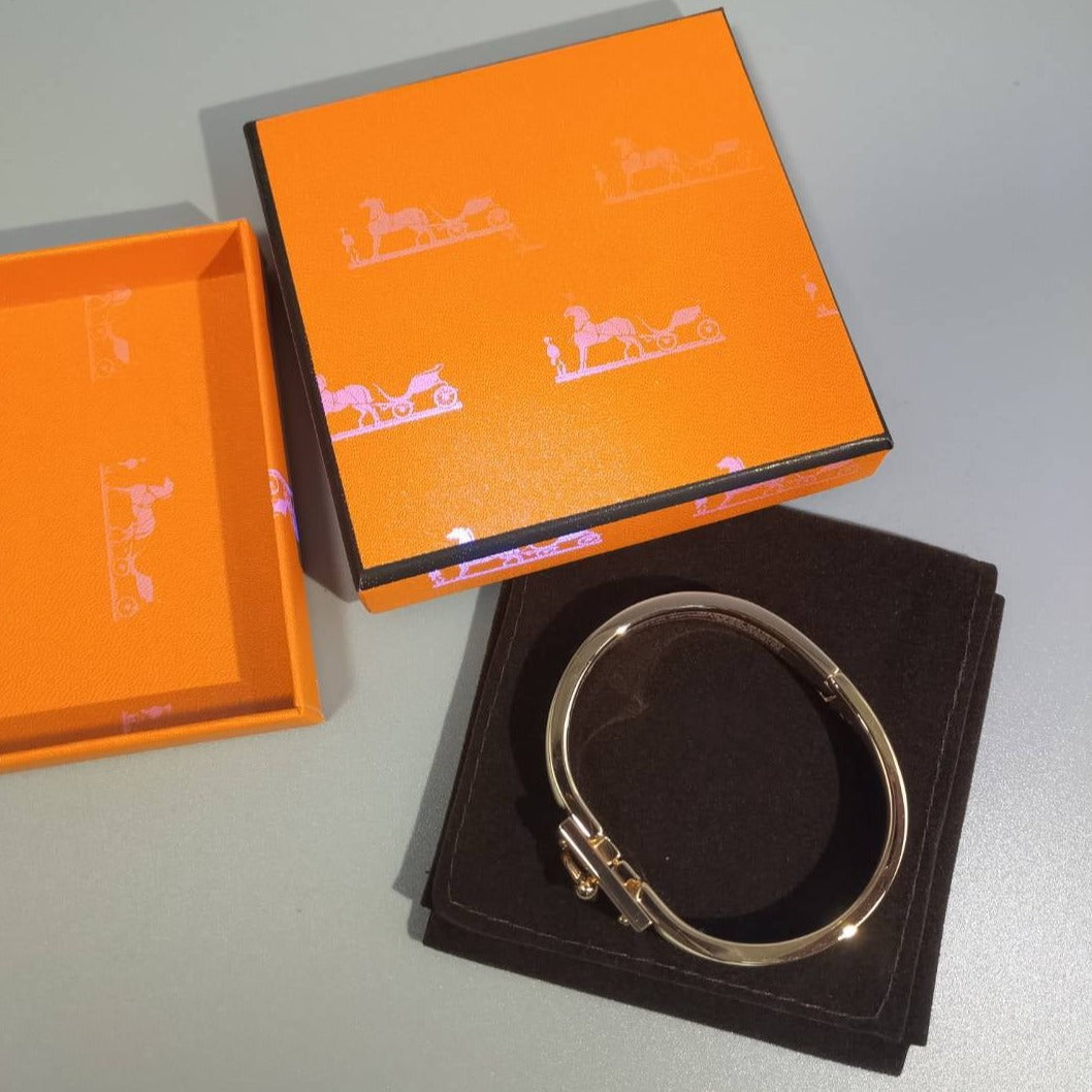 [Love's Uplift]H RED BRACELET