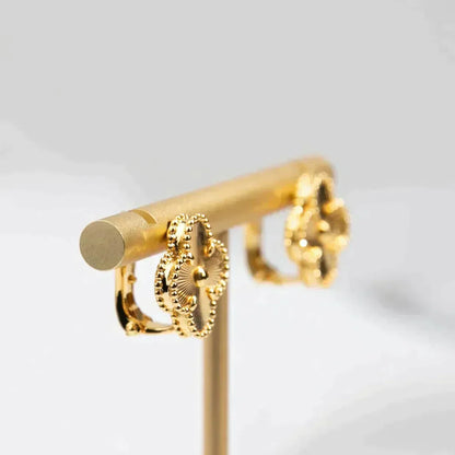 [Love's Uplift]CLOVER MEDIUM 1 MOTIFS LASER EARRINGS