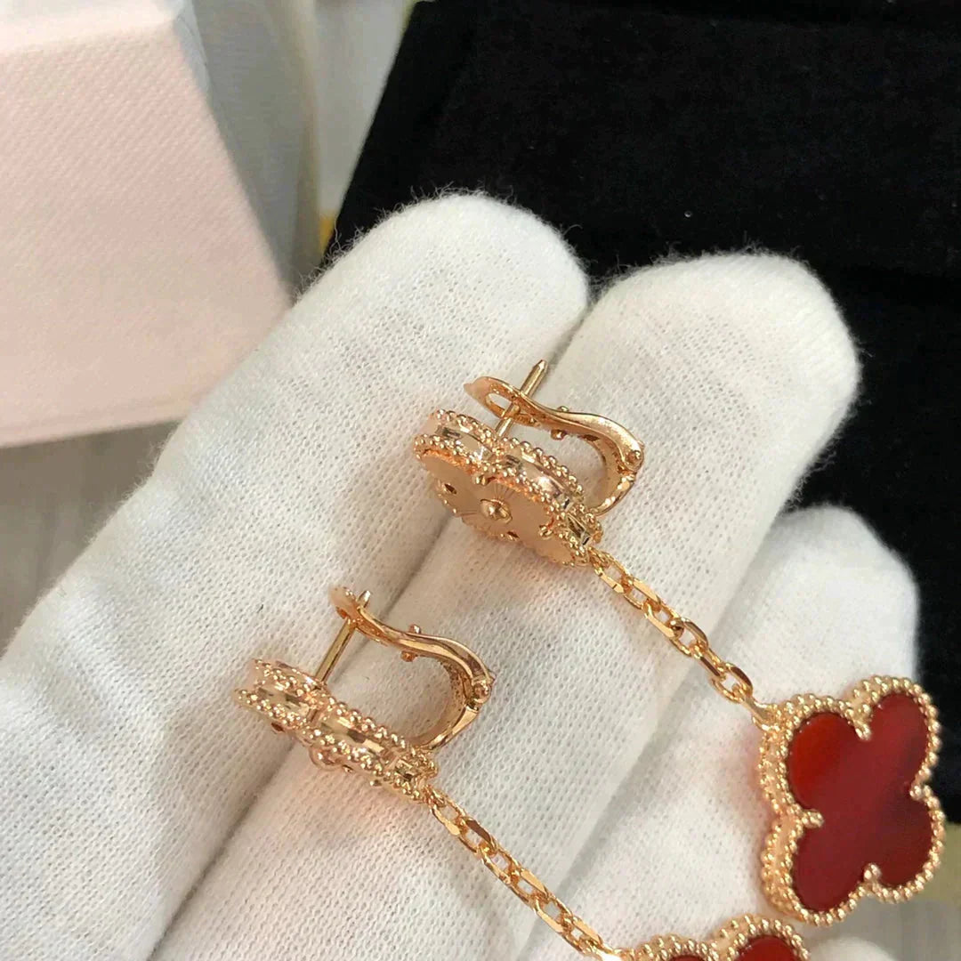 [Love's Uplift]CLOVER 2 MOTIF  LASER CARNELIAN EARRINGS