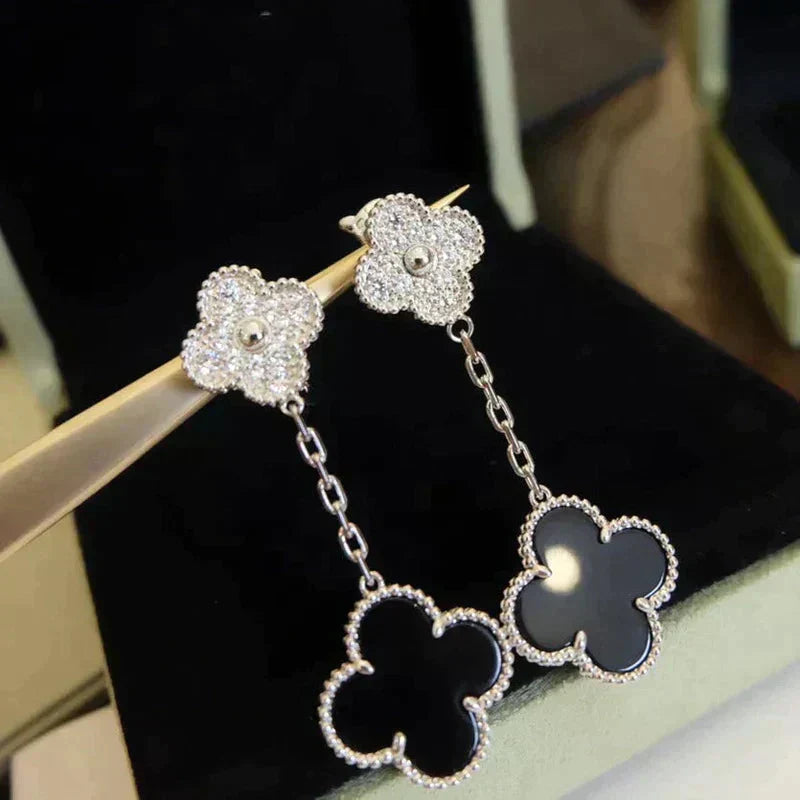 [Love's Uplift]CLOVER 2 MOTIFS  DIAMOND ONYX EARRINGS SILVER