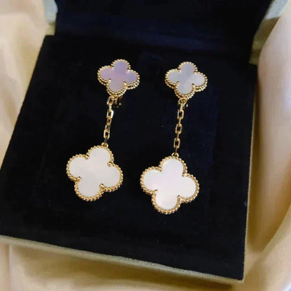 [Love's Uplift]CLOVER 2 MOTIF WHITE MOP EARRINGS