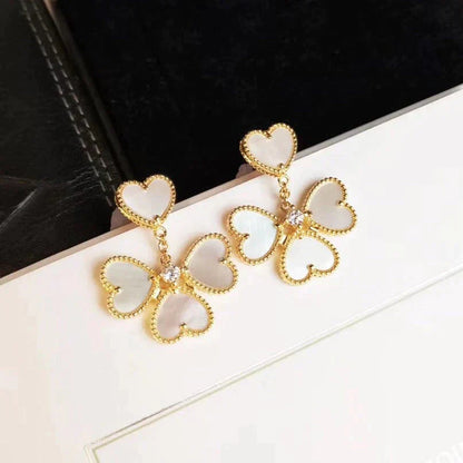[Love's Uplift]CLOVER SWEET WHITE MOP EARRINGS