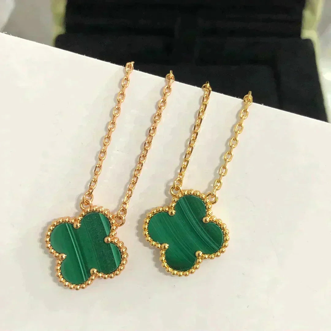 [Love's Uplift]CLOVER 15MM MALACHITE SINGLE FLOWER  NECKLACE