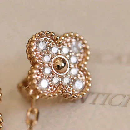 [Love's Uplift]CLOVER MEDIUM 1 MOTIFS FUll DIAMOND EARRINGS