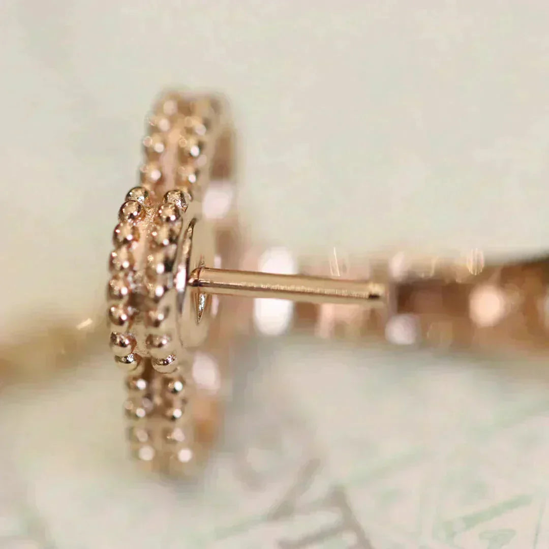 [Love's Uplift]CLOVER MEDIUM 1 MOTIFS FUll DIAMOND EARRINGS