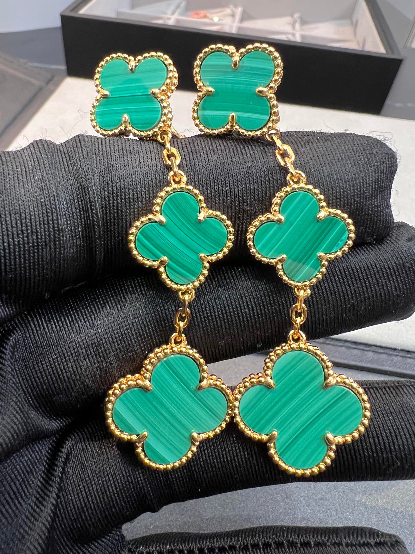 [Love's Uplift]CLOVER MALACHITE 3 MOTIFS GOLD
