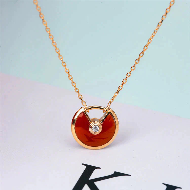 [Love's Uplift]AMULETTE GOLD CARNELIAN ONYX NECKLACE