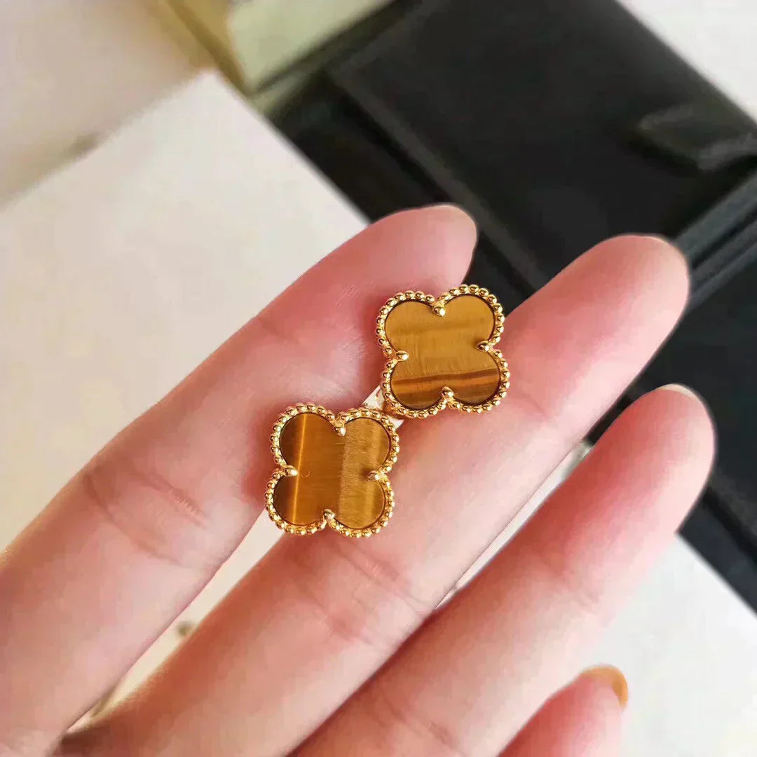 [Love's Uplift]CLOVER MEDIUM 1 MOTIFS TIGER EYE EARRINGS