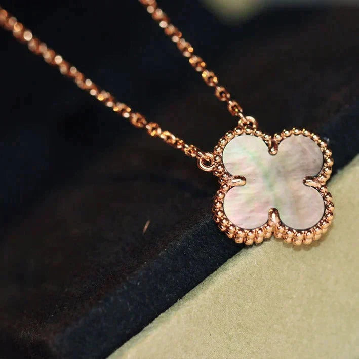 [Love's Uplift]CLOVER 15MM  GRAY MOTHER OF PEARL NECKLACE