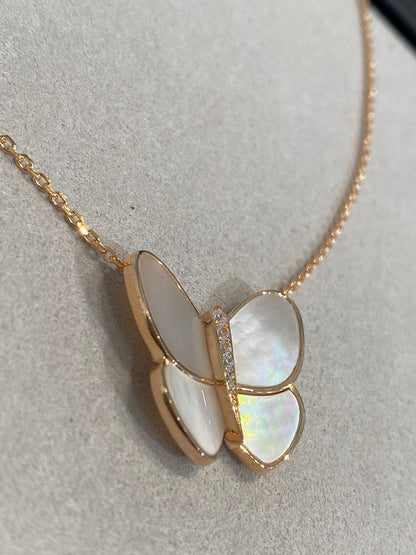 [Love's Uplift]BUTTERFLY GOLD MOP DIAMOND NECKLACE