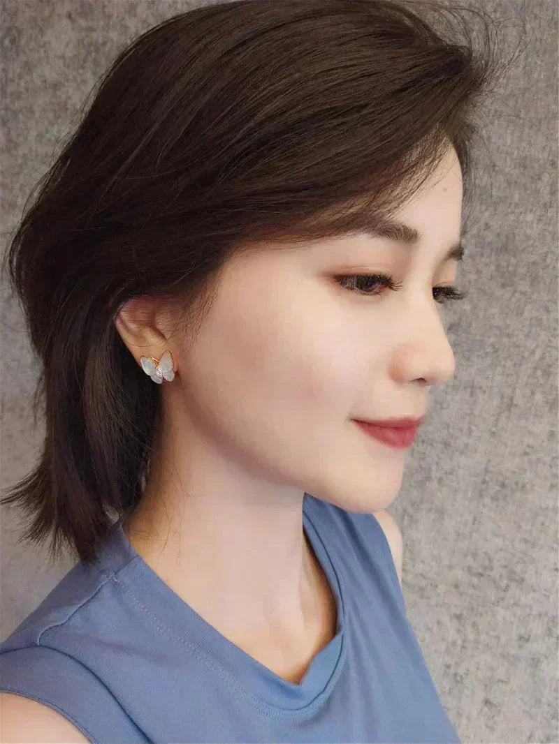 [Love's Uplift]BUTTERFLY MOP DIAMOND EARRINGS