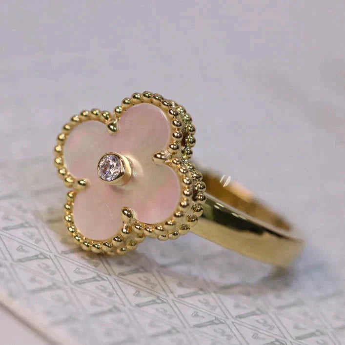 [Love's Uplift]CLOVER PINK MOP RING GOLD DIAMOND