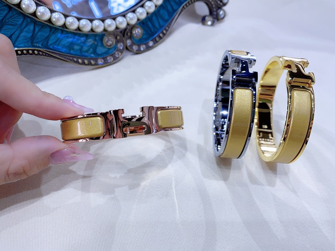 [Love's Uplift]H CHAMPAGNE BRACELET