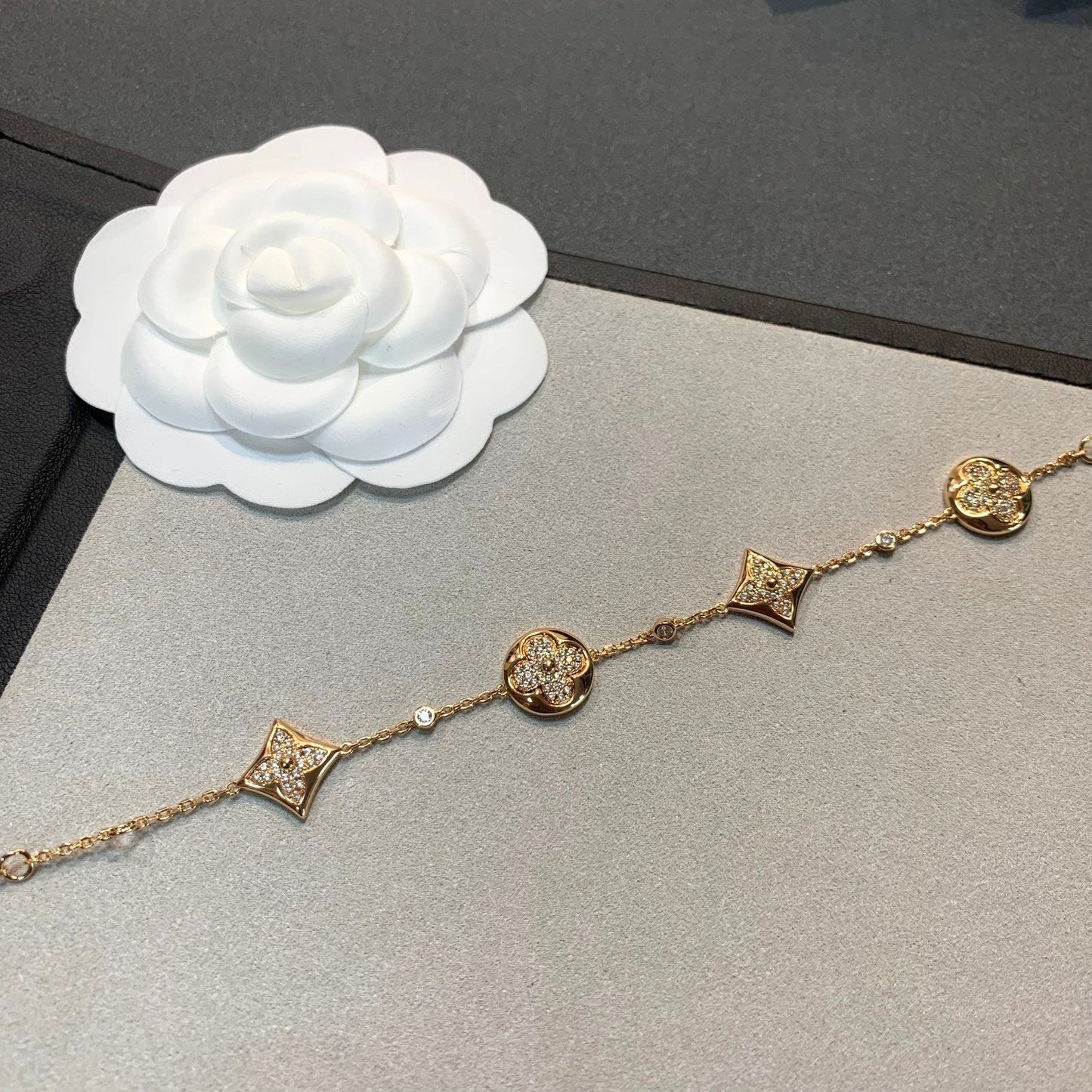 [Love's Uplift]STAR AND SUN 4 MOTIFS GOLD DIAMONDS BRACELET