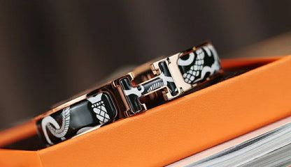 [Love's Uplift]H TARTAN BRACELET 12MM